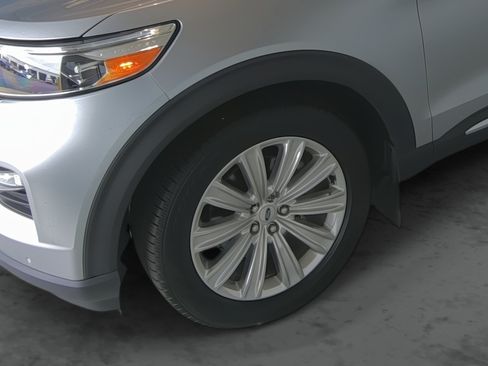 Used 2020 Ford Explorer Limited RWD image 7