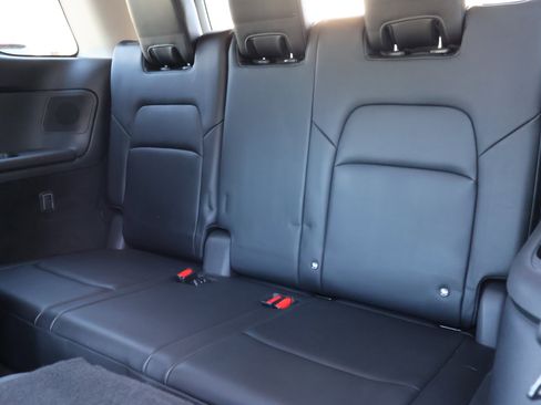 Used 2022 Nissan Pathfinder Platinum w/ Cargo Package image 16