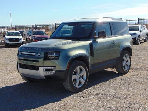 Used 2021 Land Rover Defender 90 First Edition image 8