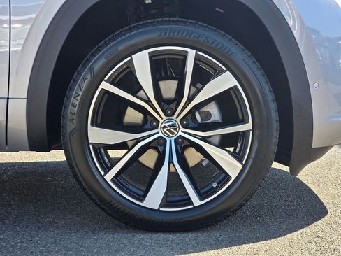 New 2026 Volkswagen Atlas SEL Premium R-Line AWD/4WD image 9