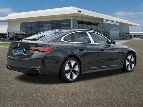 New 2026 BMW i4 eDrive40 w/ Parking Assistance Package RWD image 10