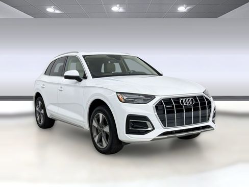 Certified 2023 Audi Q5 Premium w/ Premium Plus Package AWD/4WD image 7