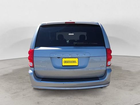 Used 2017 Dodge Grand Caravan GT FWD image 4