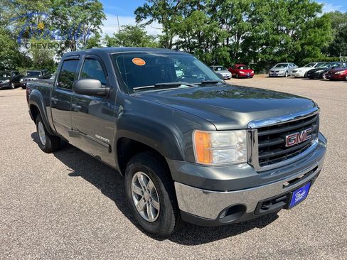 Used 2011 GMC Sierra 1500 SLE w/ Power Tech Package AWD/4WD image 8