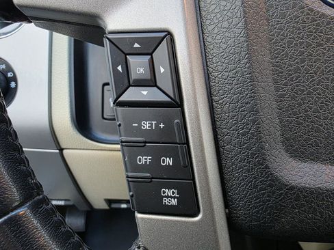 Used 2017 Ford Expedition EL Limited image 29