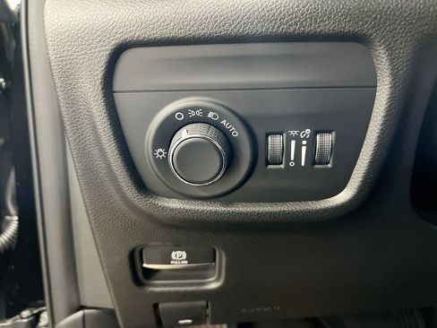 New 2026 Jeep Grand Cherokee L 4WD image 18