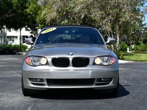 Used 2011 BMW 128i Convertible image 9