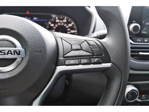 Used 2022 Nissan Altima 2.5 SV FWD image 24