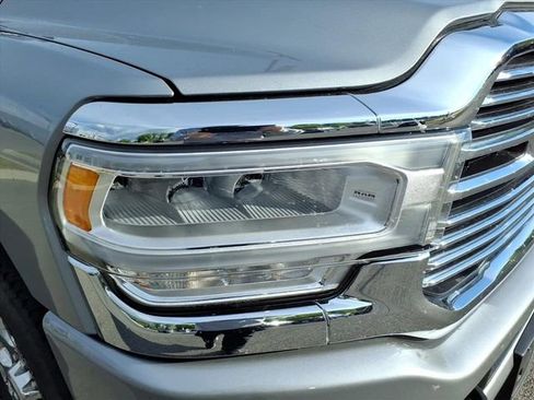 Used 2024 RAM 2500 Laramie AWD/4WD image 3