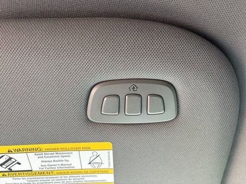 Used 2017 Ford F150 Lariat image 30