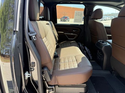 Used 2023 Nissan Titan Platinum Reserve w/ Moonroof Package image 28