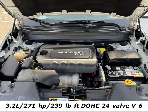 Used 2017 Jeep Cherokee Limited image 12