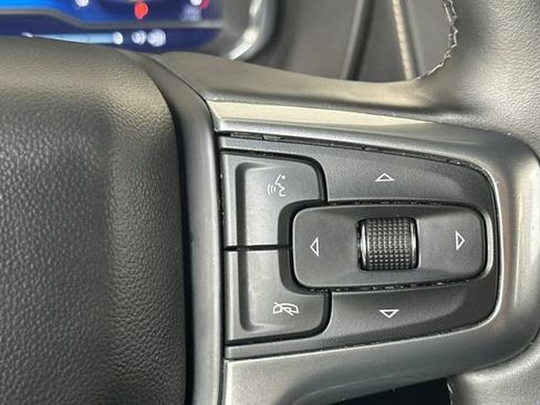 Used 2024 Chevrolet Tahoe Premier AWD/4WD image 28