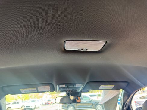 Used 2018 Toyota Tacoma TRD Off-Road image 33