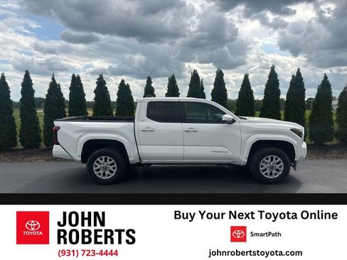 Certified 2025 Toyota Tacoma SR5 AWD/4WD image 1