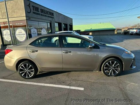 Used 2019 Toyota Corolla SE image 16