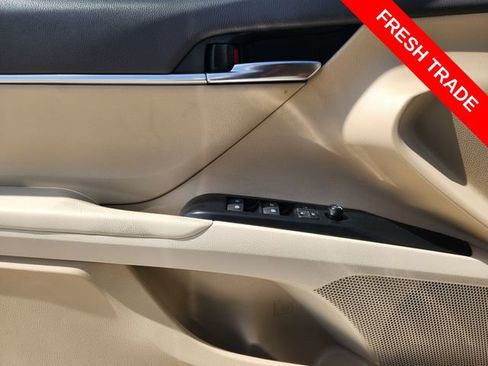 Used 2020 Toyota Camry LE FWD image 20