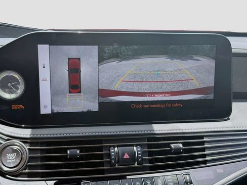 Used 2024 Lexus LS 500 RWD image 33