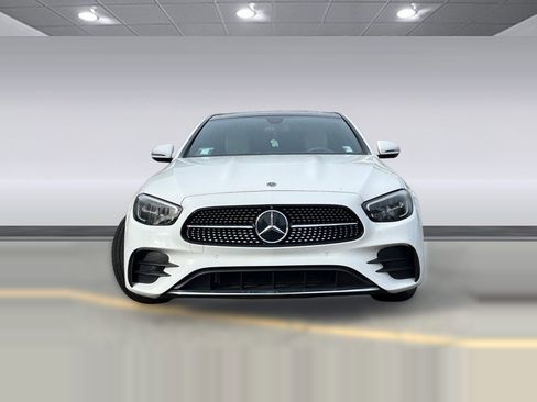Used 2021 Mercedes-Benz E 350 Sedan image 4
