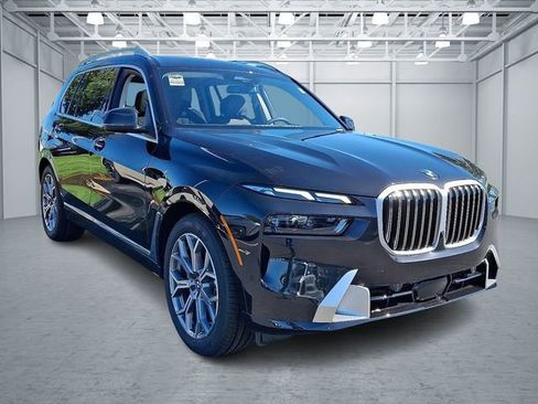 New 2026 BMW X7 xDrive40i w/ Climate Comfort Package image 3
