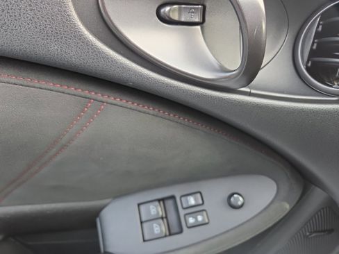 Used 2020 Nissan 370Z image 11