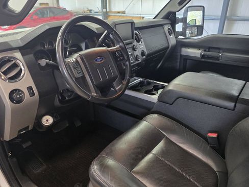 Used 2015 Ford F250 Lariat w/ Lariat Ultimate Package AWD/4WD image 12