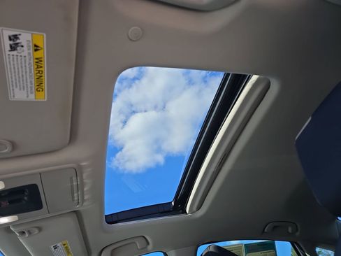 Used 2023 Honda Accord EX image 32