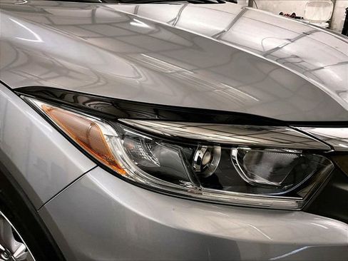 Used 2021 Honda HR-V LX image 27