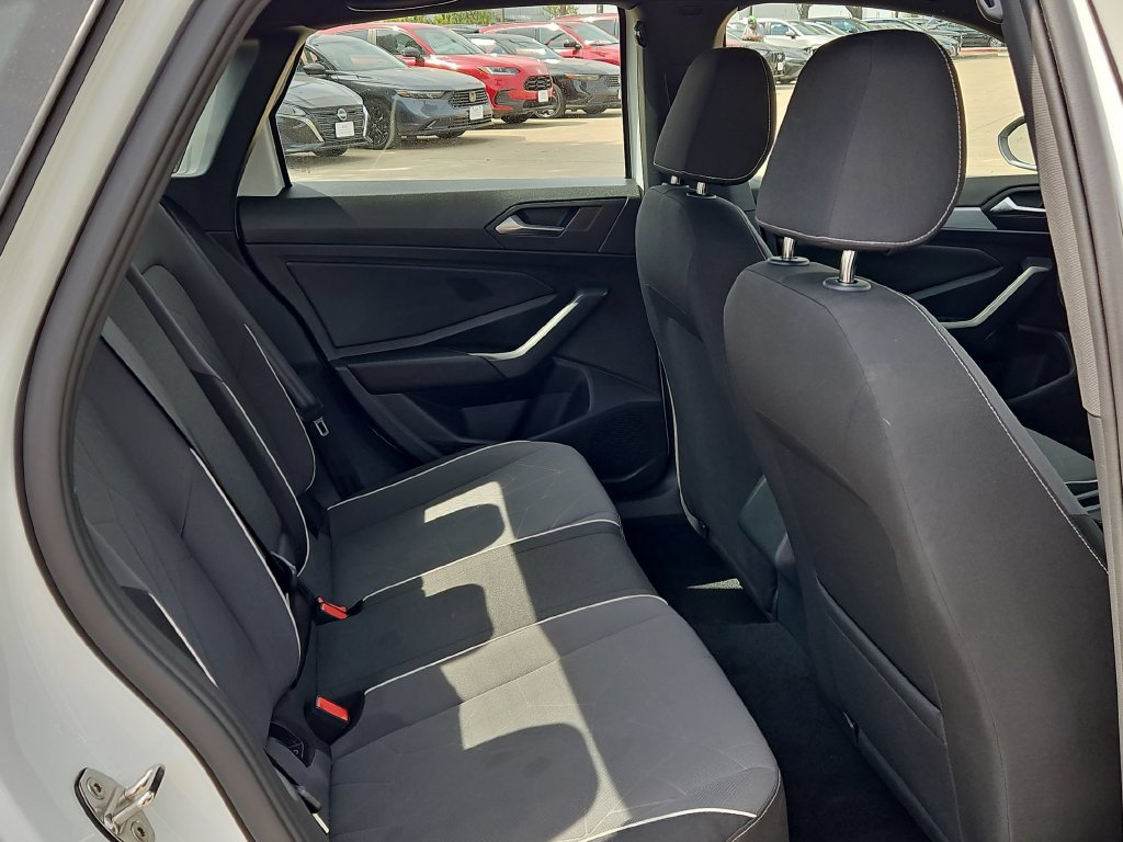Used 2025 Volkswagen Jetta Sport FWD image 30