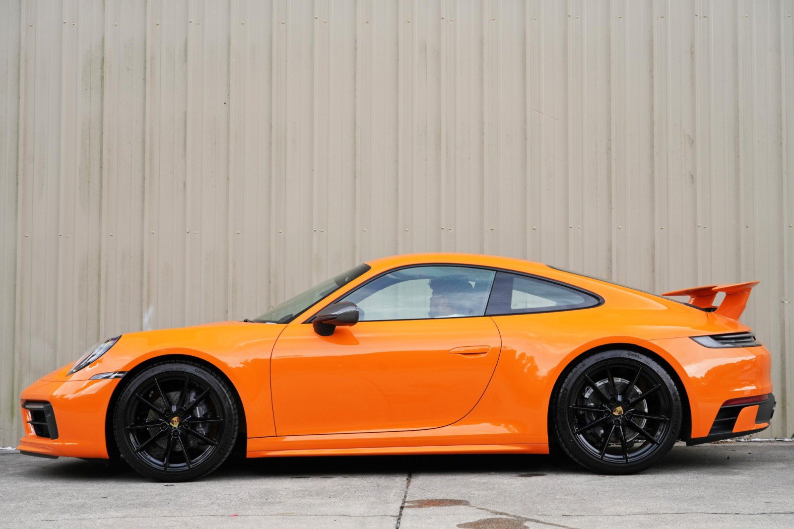 Used 2024 Porsche 911 Carrera T RWD image 9