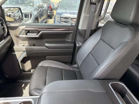Used 2023 GMC Sierra 1500 SLT w/ SLT Premium Package RWD image 20