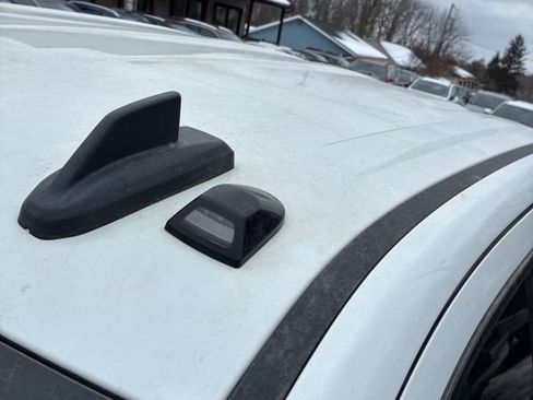 Used 2023 GMC Sierra 3500 Pro w/ Convenience Package image 13