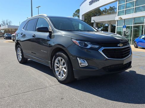 Used 2020 Chevrolet Equinox LT image 10