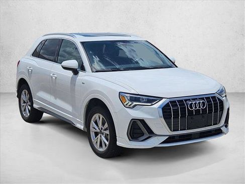 Used 2025 Audi Q3 2.0T Premium AWD/4WD image 3
