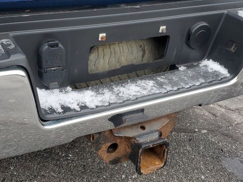 Used 2016 Chevrolet Silverado 2500 LTZ image 32