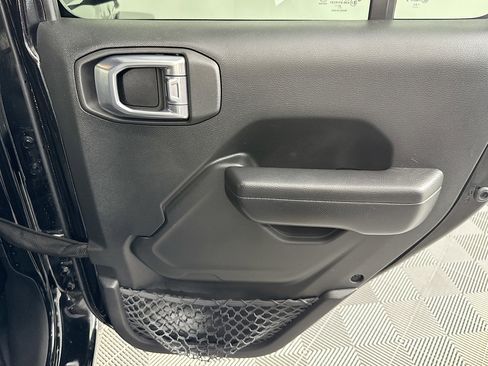 Used 2021 Jeep Wrangler Unlimited Sport image 27