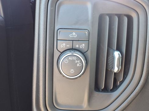 Used 2022 Chevrolet Silverado 1500 Custom RWD image 20
