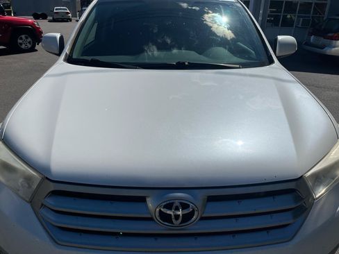 Used 2013 Toyota Highlander SE AWD/4WD image 8
