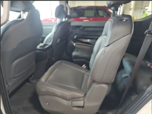 Used 2024 Kia EV9 Light Long Range RWD image 5