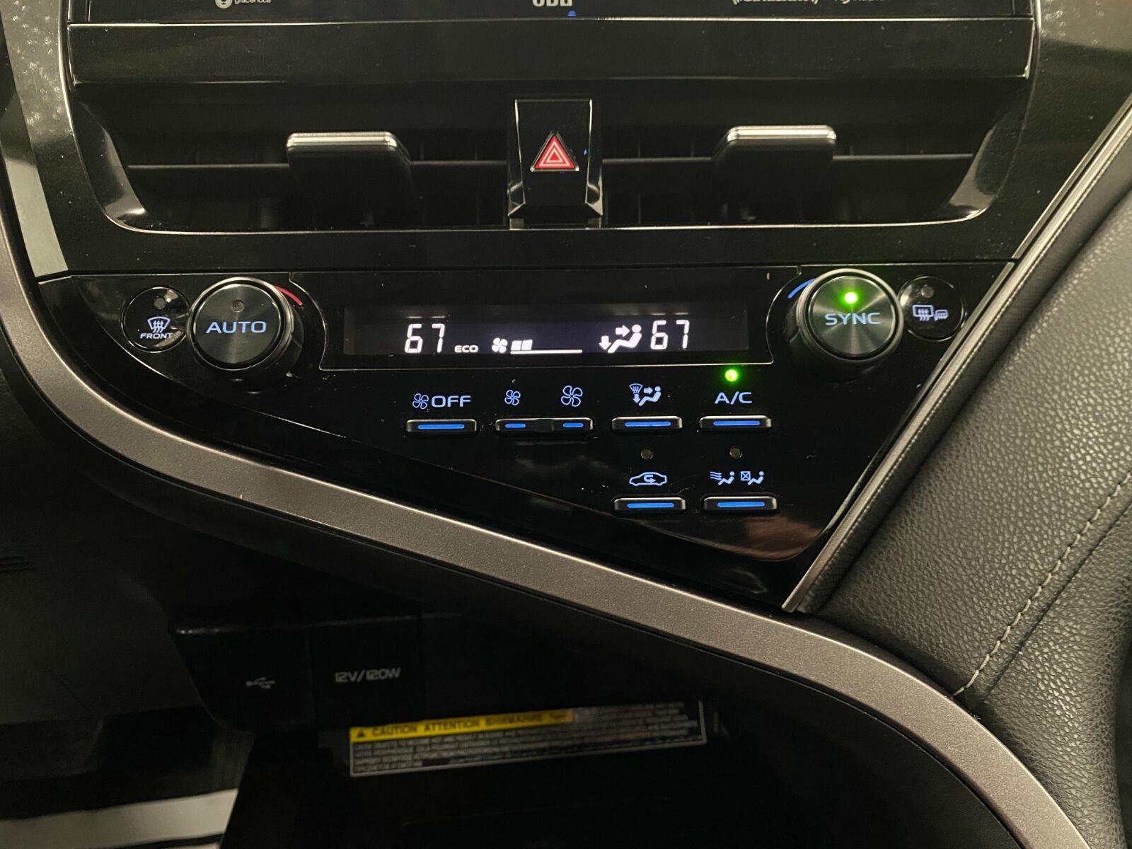 Used 2021 Toyota Camry XSE w/ Navigation Upgrade Package FWD image 25