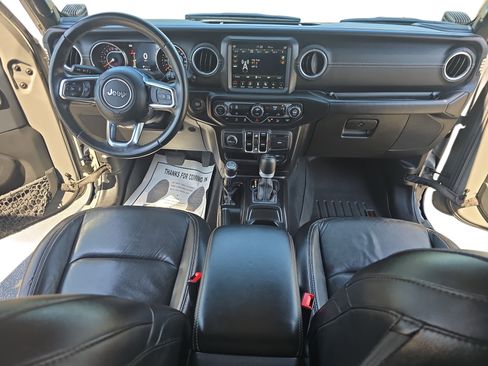 Used 2018 Jeep Wrangler Unlimited Sahara w/ Quick Order Package 24M Moab AWD/4WD image 9