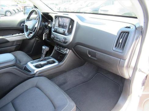 Used 2021 Chevrolet Colorado LT RWD image 11
