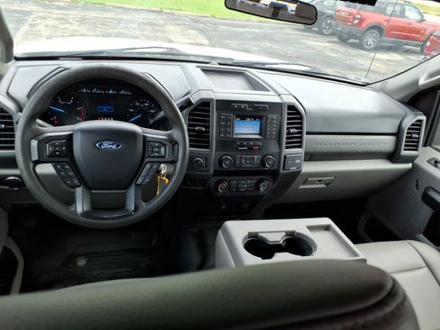 Used 2020 Ford F350 XL w/ Power Equipment Group AWD/4WD image 8
