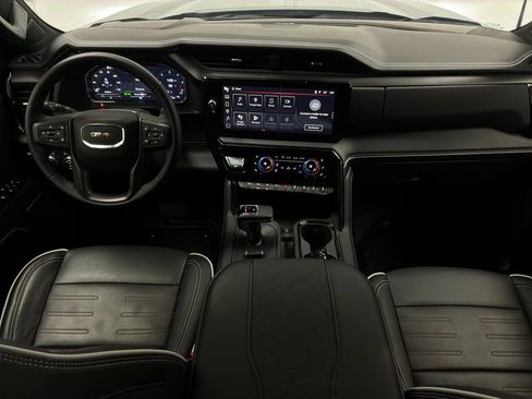 Used 2025 GMC Sierra 1500 AT4X image 29
