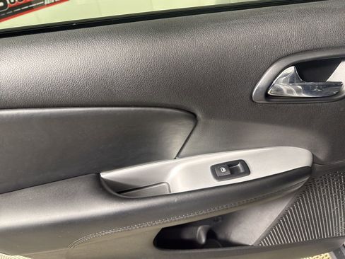 Used 2019 Dodge Journey SE w/ Connectivity Group image 26