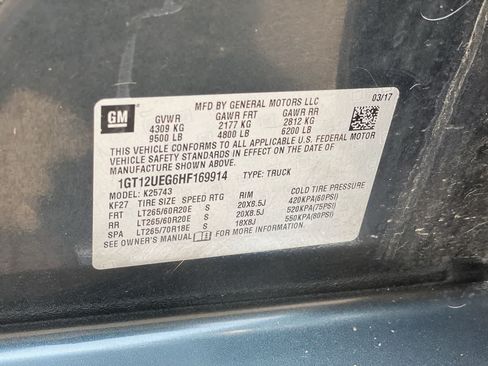 Used 2017 GMC Sierra 2500 Denali w/ Suspension Package, Off-Road AWD/4WD image 28