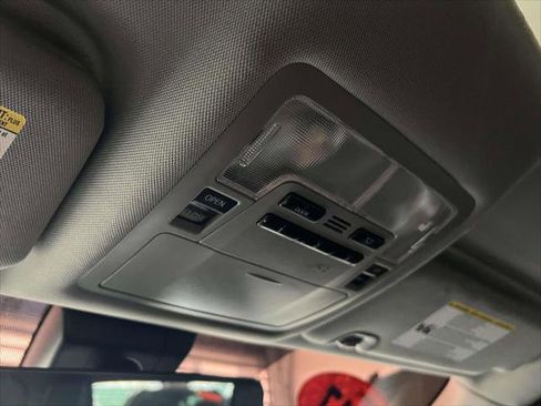 Used 2017 Toyota Highlander XLE w/ Protection Package #3 image 30