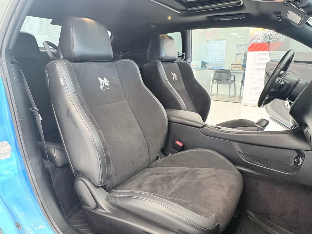 Used 2016 Dodge Challenger R/T Scat Pack w/ Leather Interior Group RWD image 22