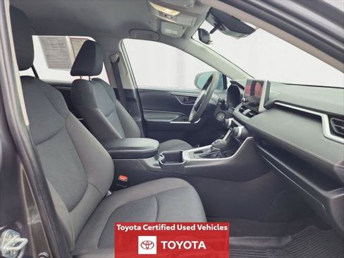 Certified 2023 Toyota RAV4 LE AWD/4WD image 17