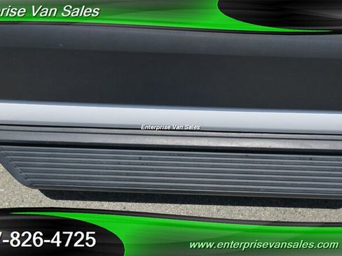 Used 2022 Ford Transit 350 XLT RWD image 11